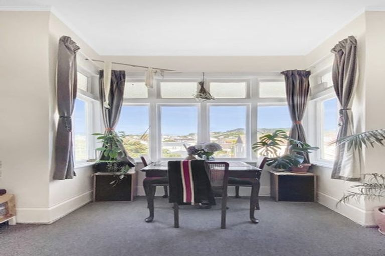 Photo of property in 14 Kenwyn Terrace, Newtown, Wellington, 6021