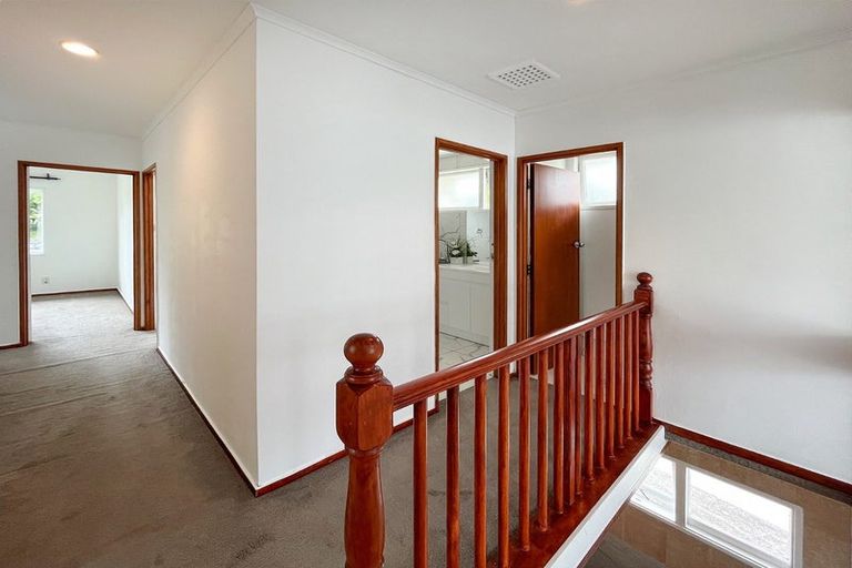Photo of property in 12 Thomas Avenue, Te Atatu Peninsula, Auckland, 0610