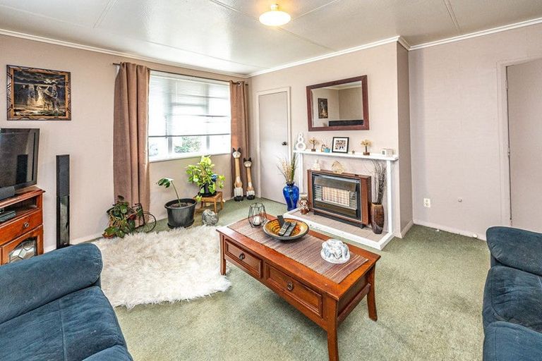 Photo of property in 51 Kowhai Street, Castlecliff, Whanganui, 4501