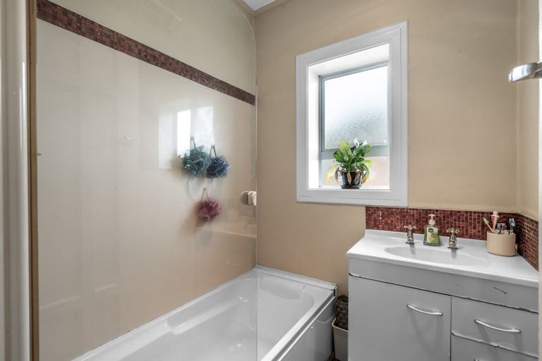 Photo of property in 393 Tay Street, Turnbull Thomson Park, Invercargill, 9810