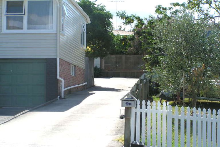 Photo of property in 1/9 Tyne Road, Forrest Hill, Auckland, 0620