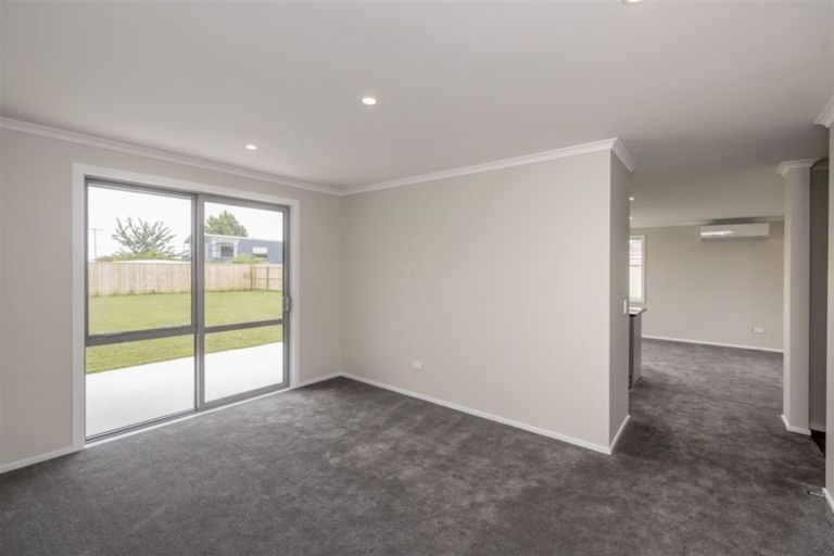 Photo of property in 4 Pohatu Lane, Otaki, 5512