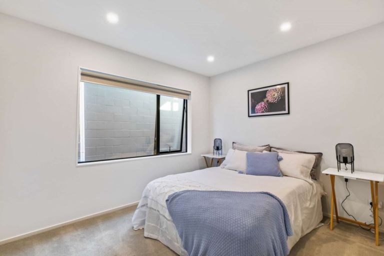 Photo of property in 50 Ascension Crescent, Orewa, 0931