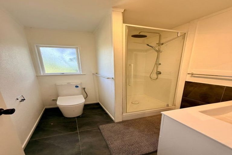 Photo of property in 10 Hilling Street, Titirangi, Auckland, 0604