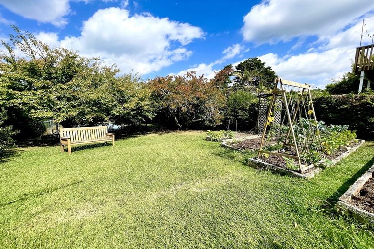 Photo of property in 134 Glengarry Road, Glen Eden, Auckland, 0602