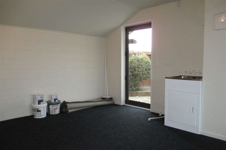 Photo of property in 10 Cris Lodge Courts, Hornby, Christchurch, 8042