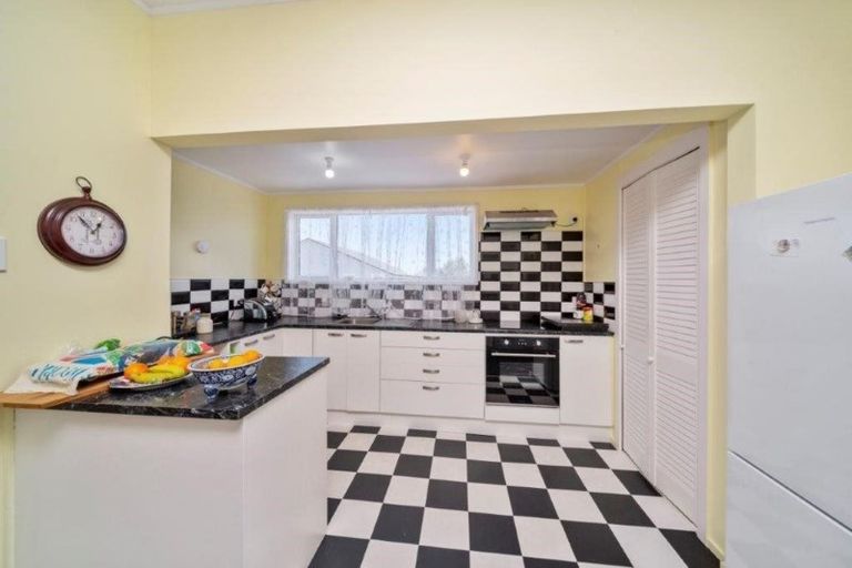 Photo of property in 55 Domett Street, Opunake, 4616