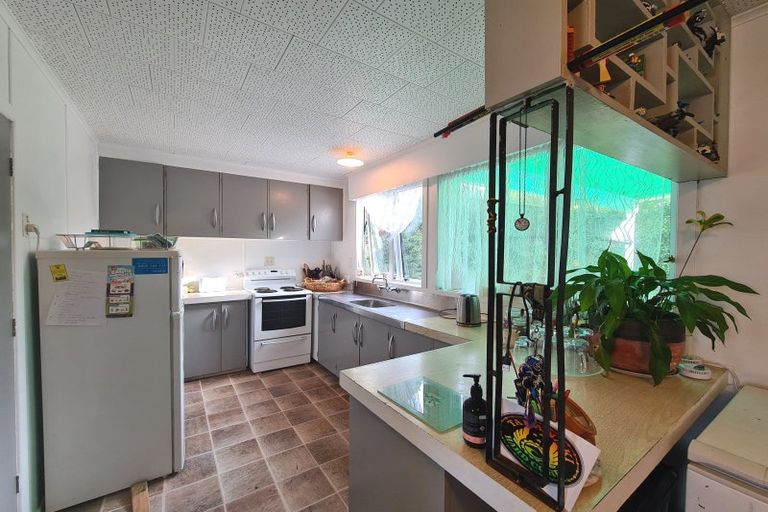 Photo of property in 1381 Rings Road, Coromandel, 3506