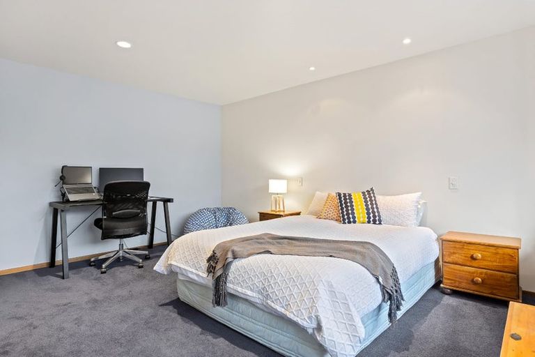 Photo of property in 8 Lady Polson Lane, Cashmere, Christchurch, 8022