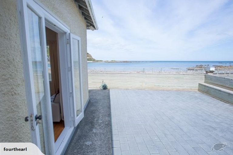 Photo of property in 72 Owhiro Bay Parade, Owhiro Bay, Wellington, 6023
