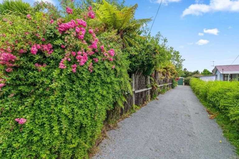 Photo of property in 4a Hannah Road, Hannahs Bay, Rotorua, 3010