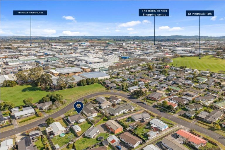 Photo of property in 37 Garland Drive, St Andrews, Hamilton, 3200