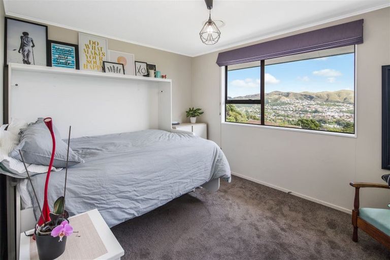 Photo of property in 140 Mark Avenue, Grenada Village, Wellington, 6037