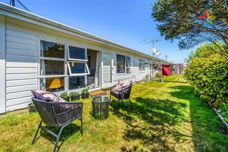 Photo of property in 1/1079 High Street, Taita, Lower Hutt, 5011