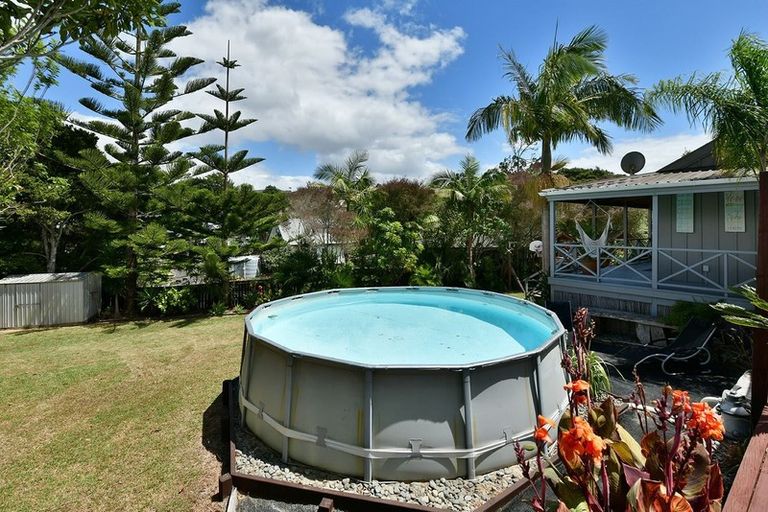 Photo of property in 61 Brian Crescent, Stanmore Bay, Whangaparaoa, 0932