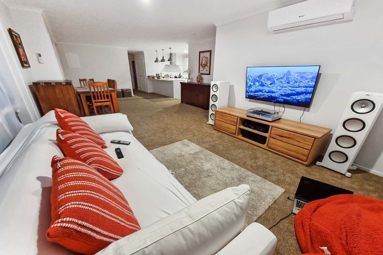 Photo of property in 137a Wellington Road, Wainuiomata, Lower Hutt, 5014