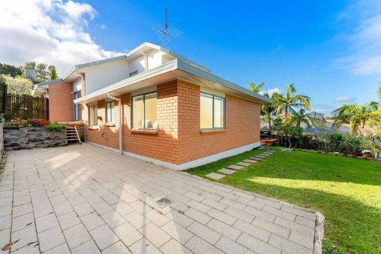 Photo of property in 29 Caversham Drive, Torbay, Auckland, 0630