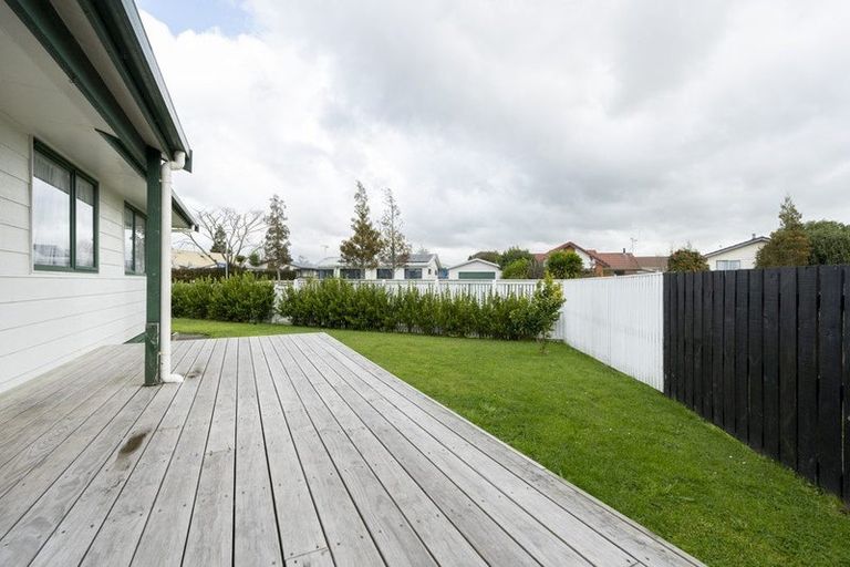 Photo of property in 1 Penney Green, Nawton, Hamilton, 3200