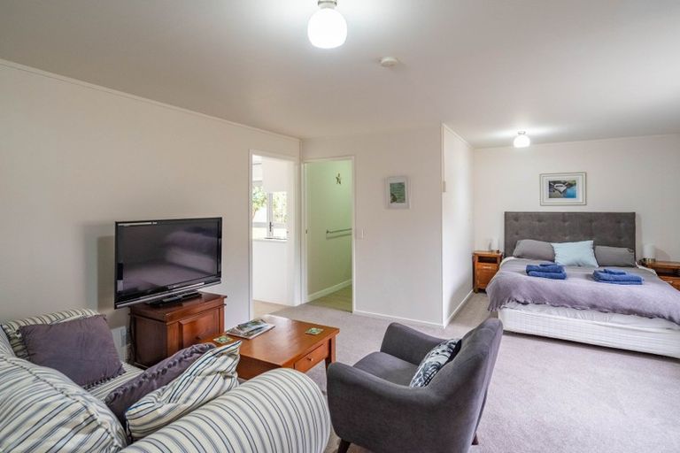 Photo of property in 279 Peka Peka Road, Peka Peka, Waikanae, 5391