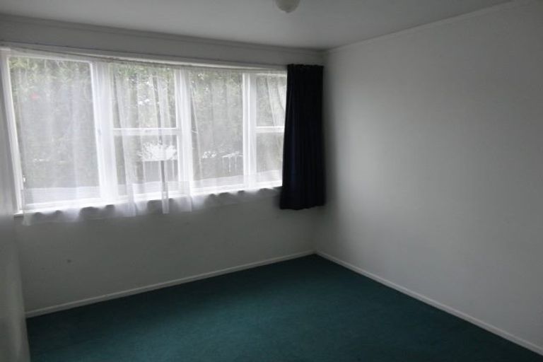 Photo of property in 19 Archibald Road, Kelston, Auckland, 0602