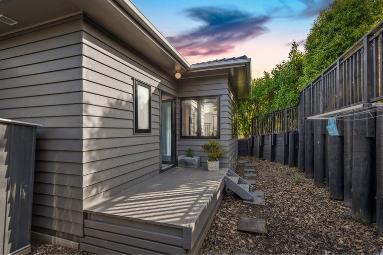 Photo of property in 50 Garton Drive, Massey, Auckland, 0614