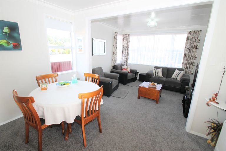 Photo of property in 3 Valiant Road, Waldronville, Dunedin, 9018