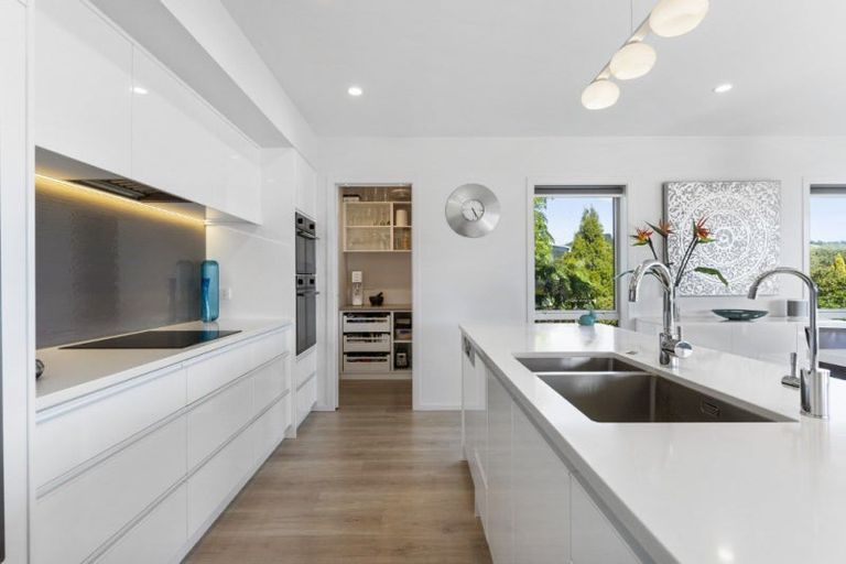 Photo of property in 104 Tukere Drive, Whangamata, 3620