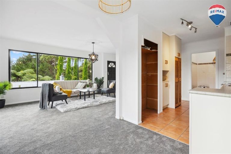 Photo of property in 35 August Street, Stokes Valley, Lower Hutt, 5019