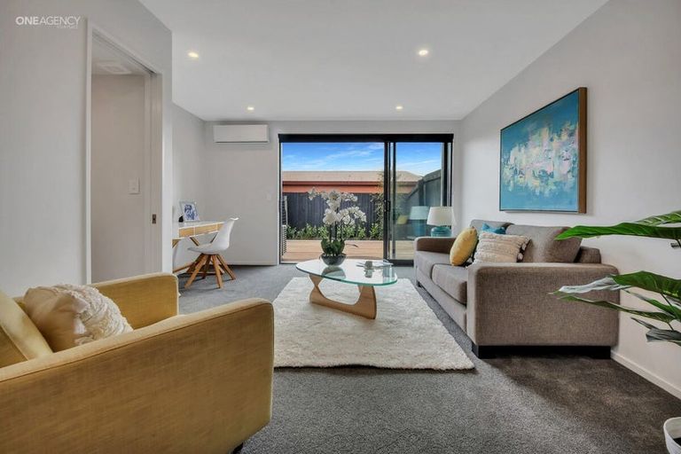 Photo of property in 11/27 New Brighton Road, Shirley, Christchurch, 8061