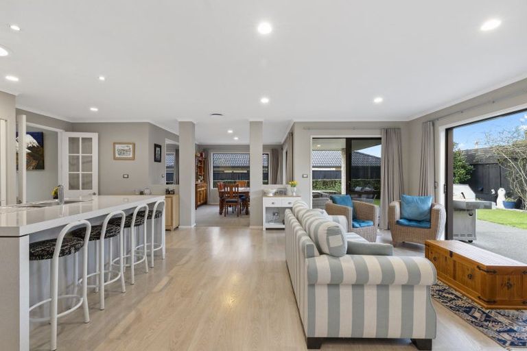 Photo of property in 67 Ina Ville Drive, Pukekohe, 2120