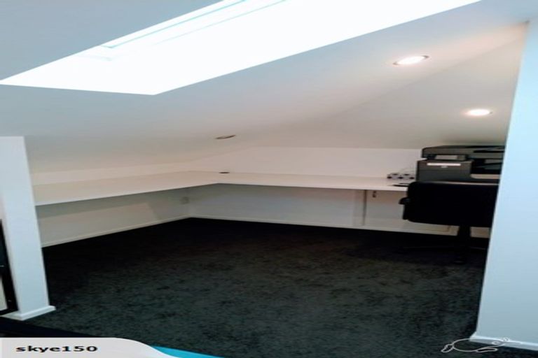 Photo of property in 5 Prince Street, Winton, 9720