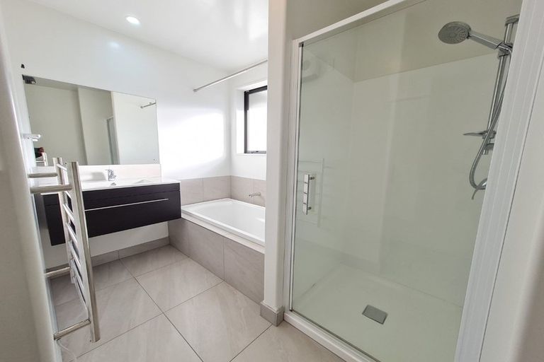 Photo of property in 88 Sarabande Avenue, Redwood, Christchurch, 8051