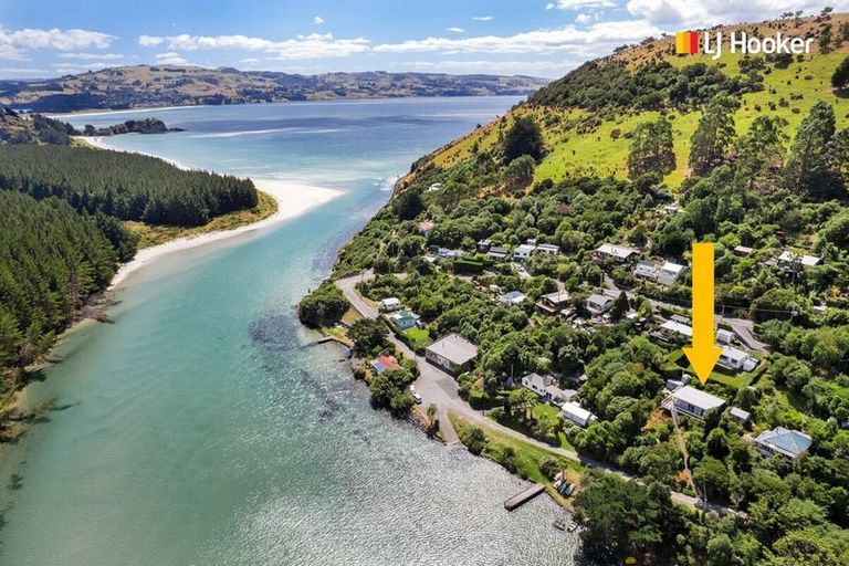 Photo of property in 104 Bay Road, Purakaunui, Port Chalmers, 9081