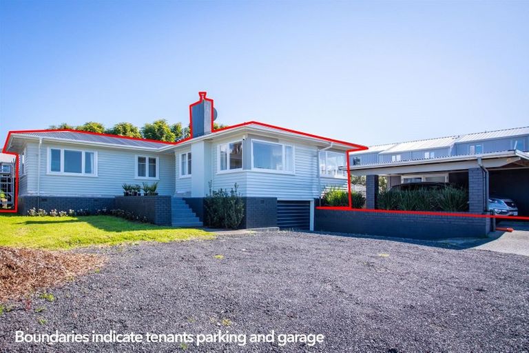 Photo of property in 84a Triangle Road, Massey, Auckland, 0614