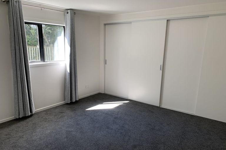 Photo of property in 26 Lauderdale Road, Birkdale, Auckland, 0626