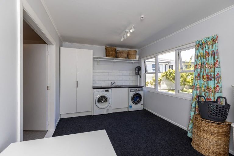Photo of property in 63 Alexander Road, Raumati Beach, Paraparaumu, 5032