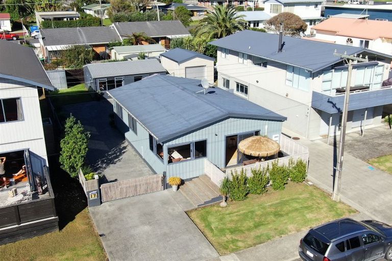 Photo of property in 17 Brighton Road, Waihi Beach, 3611