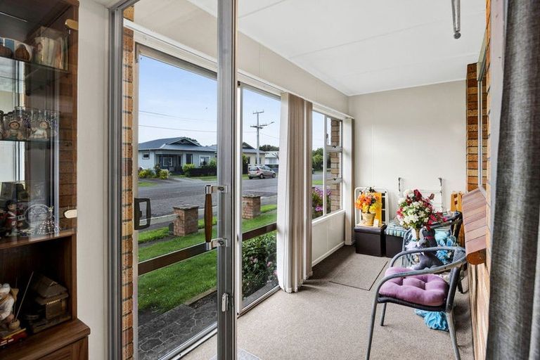 Photo of property in 15 Grey Street, Hawera, 4610
