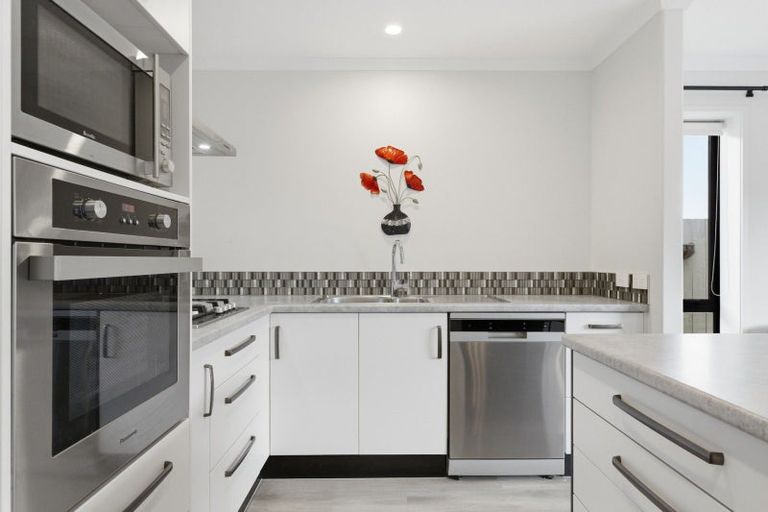 Photo of property in 5 Haka Way, Papamoa, 3118