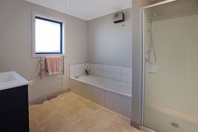 Photo of property in 3a Buckleys Terrace, Tinwald, Ashburton, 7700