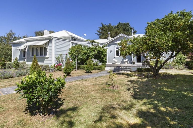 Photo of property in 564 State Highway 53, Tauwharenikau, Featherston, 5771