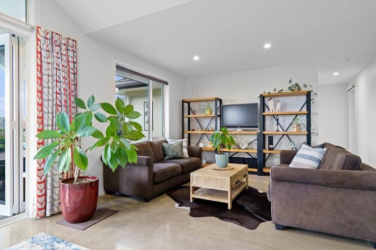 Photo of property in 13 Alan Livingston Drive, Cambridge, 3434