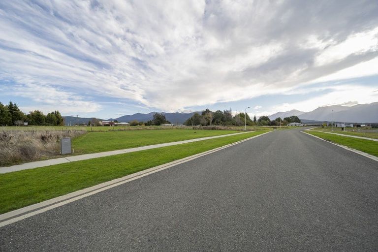Photo of property in 45 Tukare Loop, Te Anau, 9600