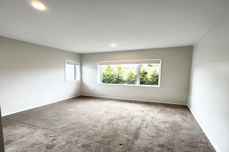 Photo of property in 40 Holcroft Street, Papakura, 2110