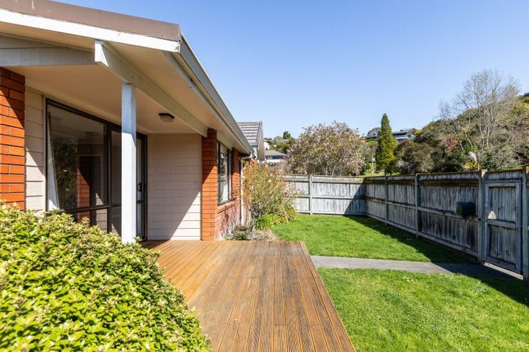 Photo of property in 52 Hetley Crescent, Taradale, Napier, 4112