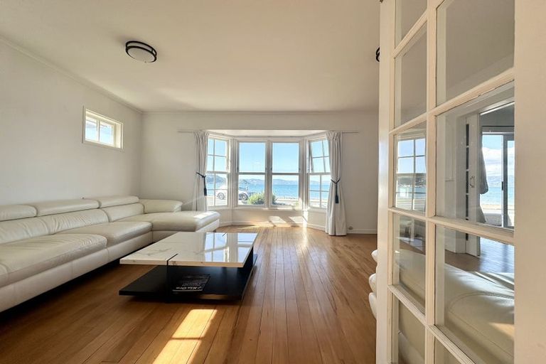 Photo of property in 35a Marine Parade, Seatoun, Wellington, 6022