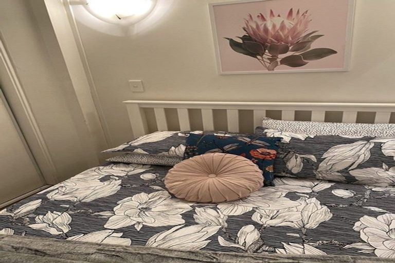 Photo of property in Guardian Apartments, 324/105 Queen Street, Auckland Central, Auckland, 1010