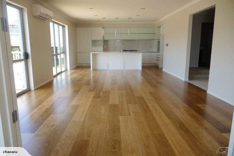 Photo of property in 18 Mural Place, Greenhithe, Auckland, 0632