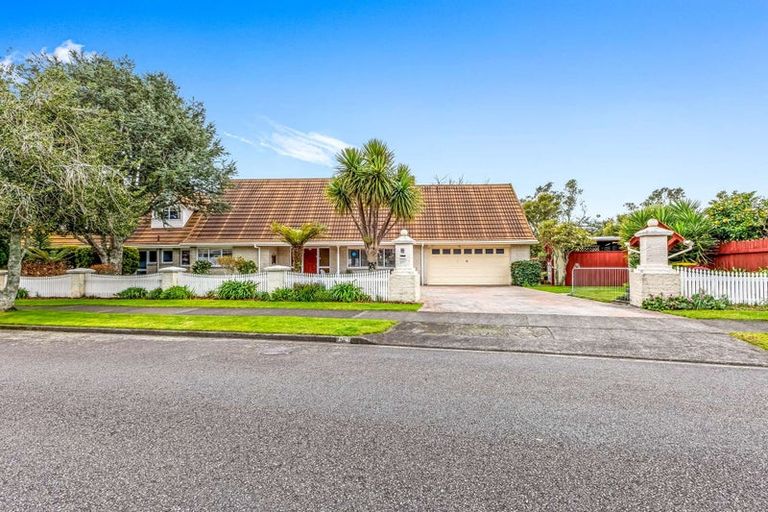 Photo of property in 55 Branch Road, Highlands Park, New Plymouth, 4312