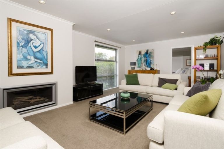 Photo of property in 9 Maple Lane, Huapai, Kumeu, 0810